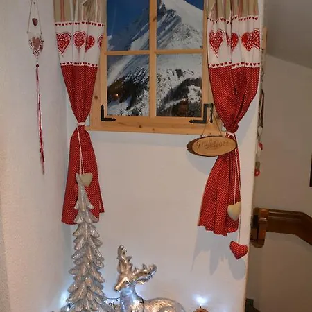Schwarzenstein Hotel